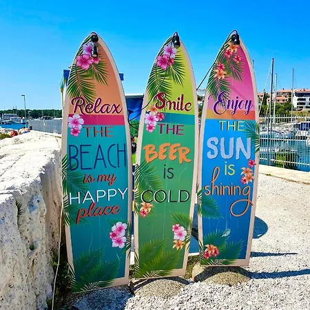 Colibri-design&beach Mit 40m2 Terrasse Und 2 Sups * ペシュチャーナ・ウヴァラ