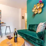 Colibri-design&beach Mit 40m2 Terrasse Und 2 Sups דירה *